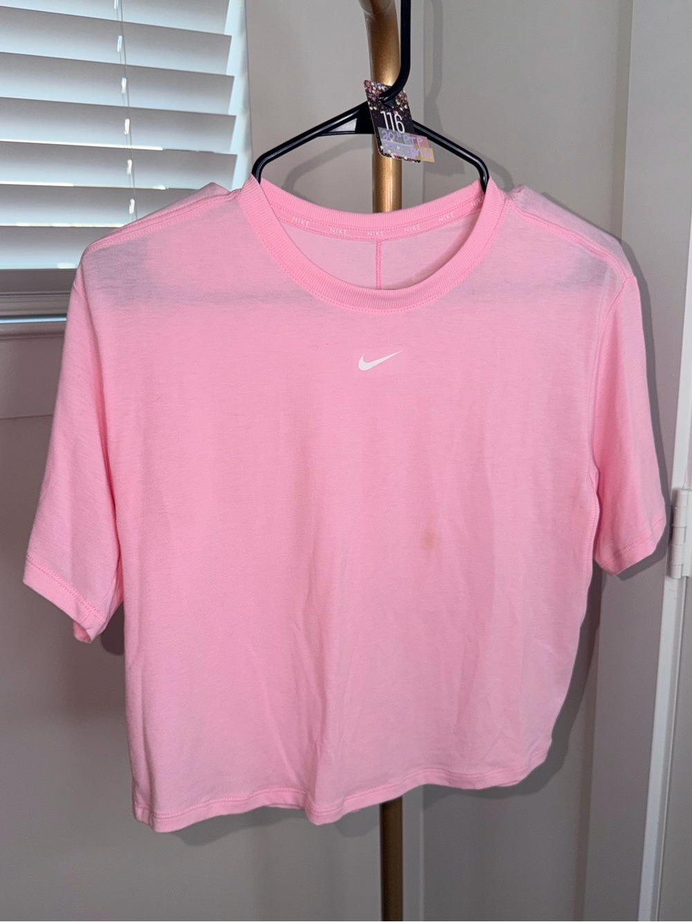 116. Nike Girls Dri-FIT One Relaxed Short Sleeve Top Med Soft Pink